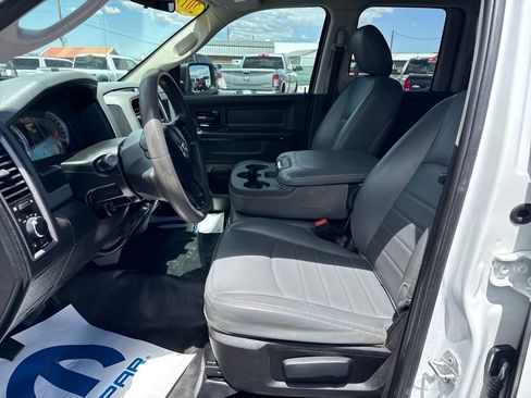 Used 2019 RAM 1500 Tradesman w/ Chrome Appearance Group AWD/4WD image 11