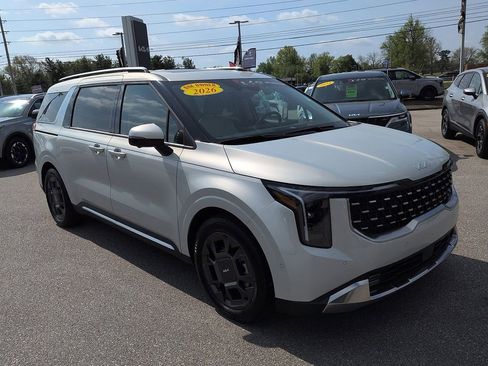 Used 2026 Kia Carnival SX image 1