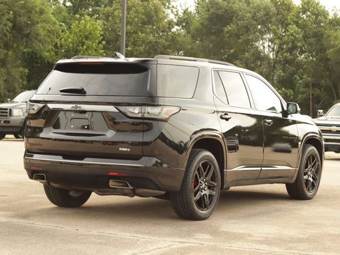 Used 2020 Chevrolet Traverse Premier w/ Redline Edition FWD image 7