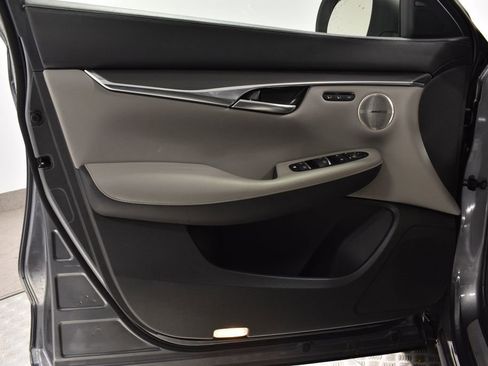 Certified 2025 INFINITI QX50 Luxe image 10