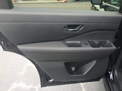 Used 2025 Nissan Pathfinder Rock Creek AWD/4WD image 7