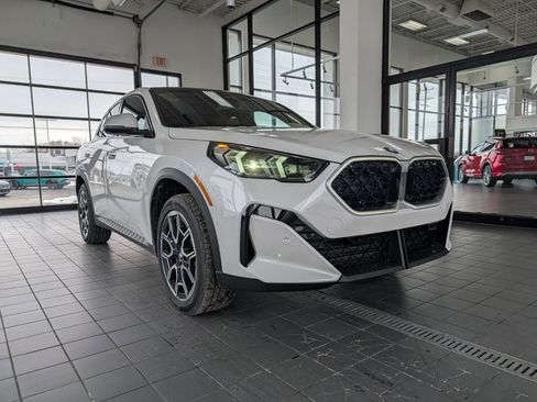 New 2026 BMW X2 xDrive28i w/ Technology Package image 1