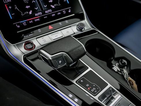 Used 2024 Audi RS 6 performance AWD/4WD image 32