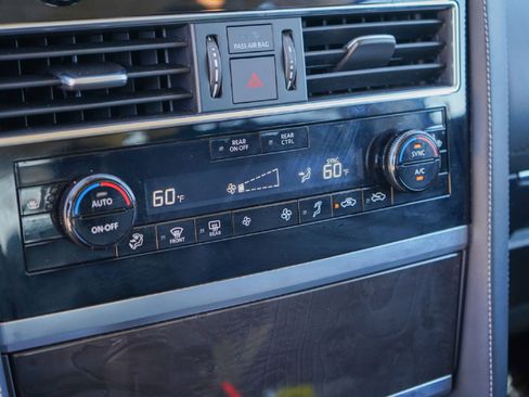 Certified 2024 INFINITI QX80 Luxe image 15