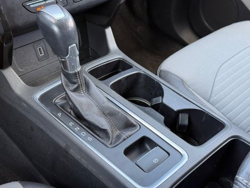 Used 2018 Ford Escape Titanium AWD/4WD image 18