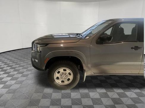 Used 2022 Nissan Frontier S w/ Technology Package AWD/4WD image 5