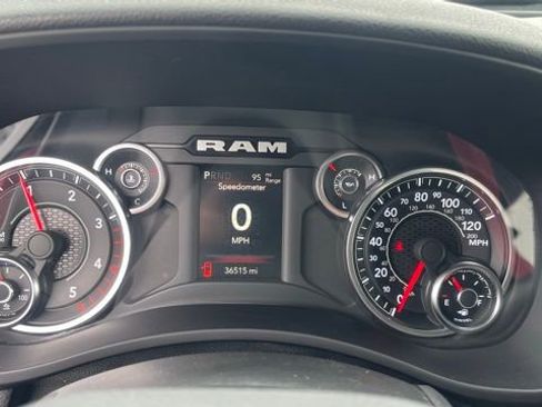 Used 2022 RAM 2500 Big Horn w/ Cold Weather Group image 16