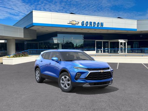 New 2026 Chevrolet Blazer LT image 1