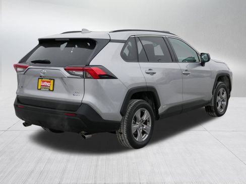 Used 2025 Toyota RAV4 LE image 7