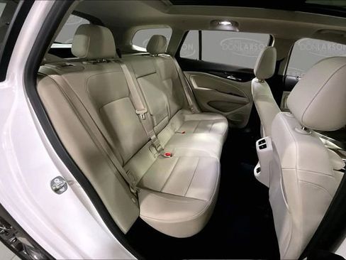 Used 2018 Buick Regal Essence w/ Driver Confidence Package #1 image 16