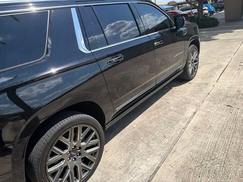 Used 2026 GMC Yukon XL Denali Ultimate w/ LPO, Get Active Package AWD/4WD image 17