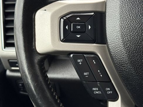 Used 2019 Ford F450 Lariat w/ Lariat Ultimate Package AWD/4WD image 26