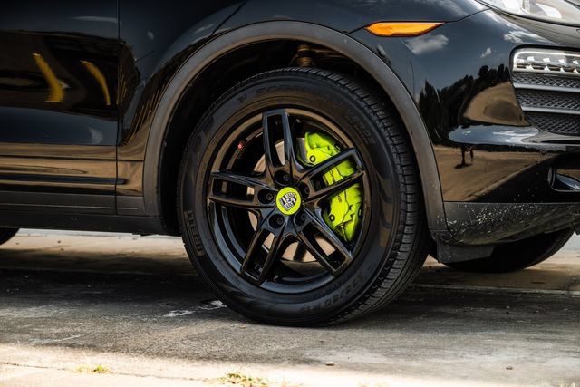 Used 2014 Porsche Cayenne S AWD/4WD image 56