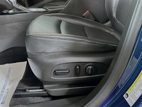 Used 2020 Buick Encore GX Essence FWD image 18