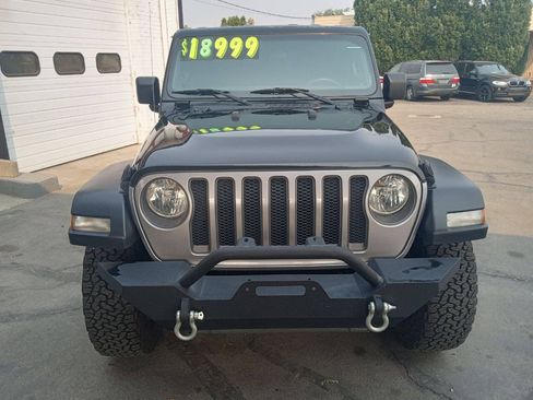 Used 2018 Jeep Wrangler Unlimited Sport AWD/4WD image 9