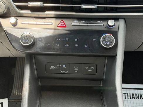 Used 2025 Hyundai Sonata SEL FWD image 24