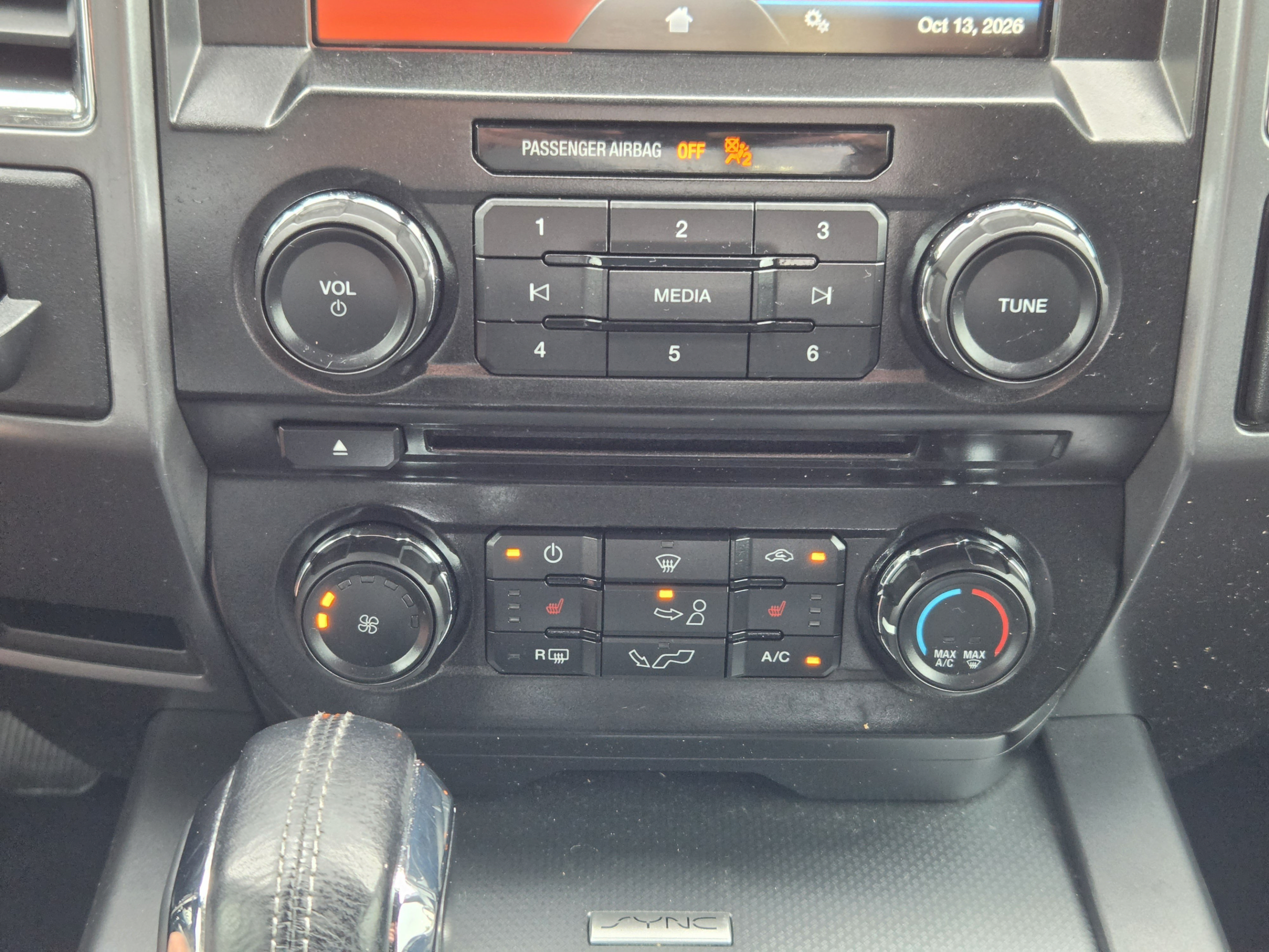 Used 2015 Ford F150 XLT w/ Equipment Group 302A Luxury RWD image 12