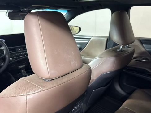 Used 2023 Lexus ES 300h 300h image 22