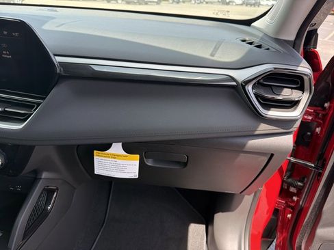 New 2026 Chevrolet TrailBlazer LT FWD image 31