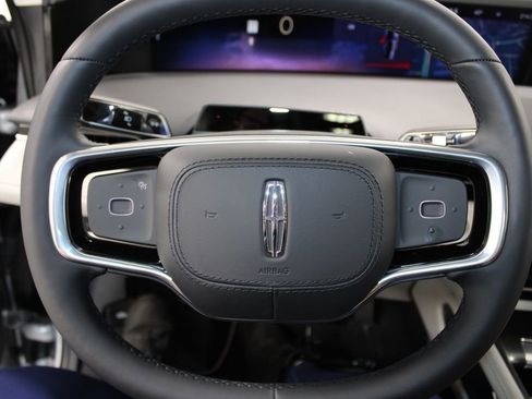 New 2026 Lincoln Nautilus Reserve image 35