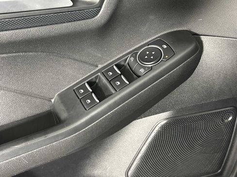 Used 2025 Ford Escape ST-Line image 11