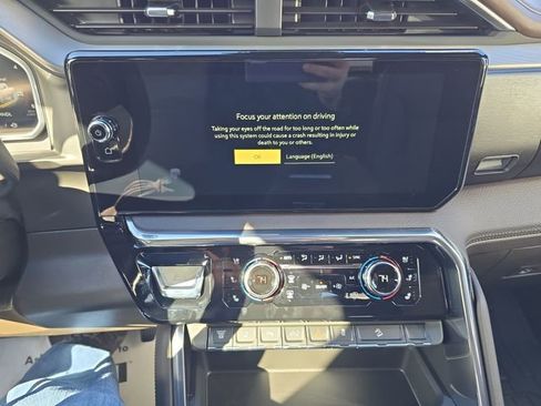 New 2026 GMC Sierra 3500 Denali w/ Denali Reserve Package image 15