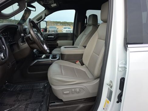 Certified 2021 GMC Sierra 2500 SLT w/ SLT Preferred Package image 13
