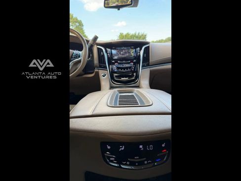 Used 2019 Cadillac Escalade Platinum image 66