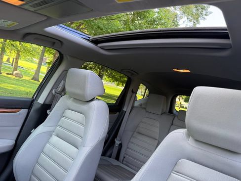 Used 2017 Honda CR-V EX image 16