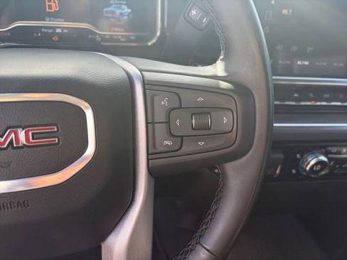 Used 2025 GMC Sierra 1500 SLT RWD image 7