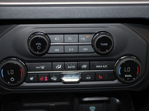 New 2025 Ford Bronco Outer Banks image 44