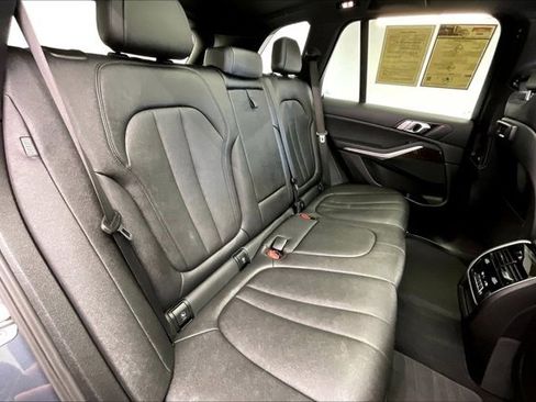 Used 2021 BMW X5 xDrive40i w/ Convenience Package image 18