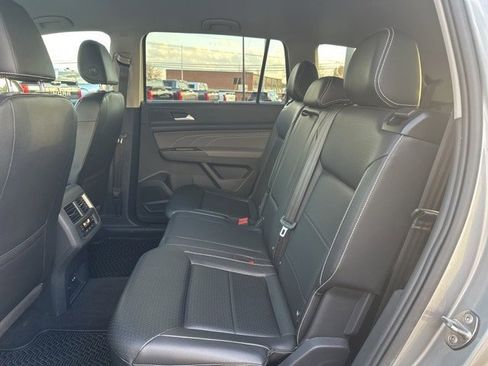 Used 2022 Volkswagen Atlas SE image 17