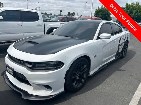 Used 2020 Dodge Charger Scat Pack w/ Plus Group RWD image 2