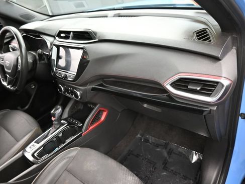 Used 2023 Chevrolet TrailBlazer RS w/ Sun and Liftgate Package FWD image 44