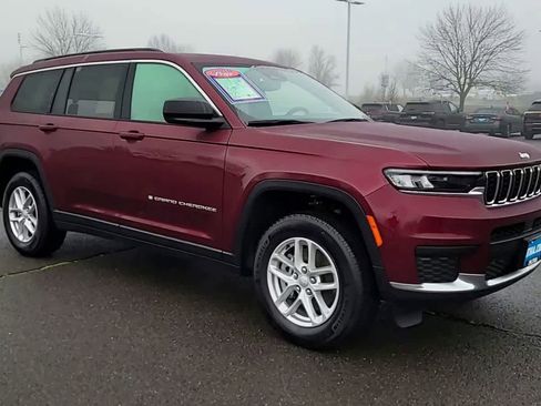 Used 2024 Jeep Grand Cherokee L Laredo w/ Luxury Tech Group I image 2