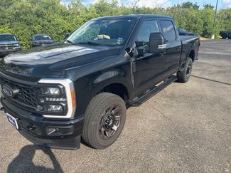 Used 2023 Ford F250 Lariat w/ Lariat Ultimate Package AWD/4WD video 1