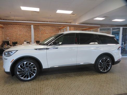Used 2020 Lincoln Aviator Reserve w/ Equipment Group 202A image 71
