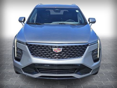 Certified 2024 Cadillac XT4 Premium Luxury FWD image 2