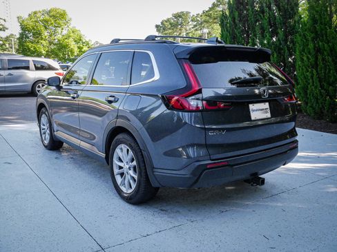 Used 2023 Honda CR-V EX image 8
