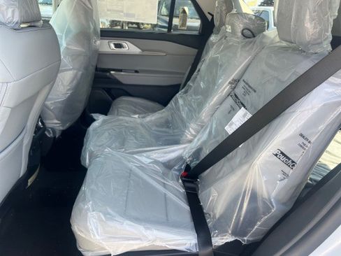 New 2026 Ford Explorer Active w/ Active Comfort Package AWD/4WD image 22