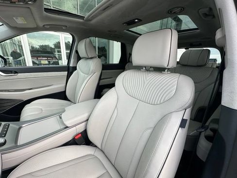 Used 2023 Hyundai Palisade Calligraphy w/ Cargo Package AWD/4WD image 24