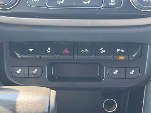 Used 2021 Chevrolet Colorado Z71 image 26