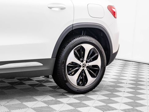Certified 2026 Mercedes-Benz GLA 250 4MATIC image 40