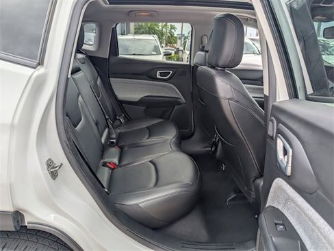 Used 2022 Jeep Compass Latitude w/ Sun and Sound Group image 16