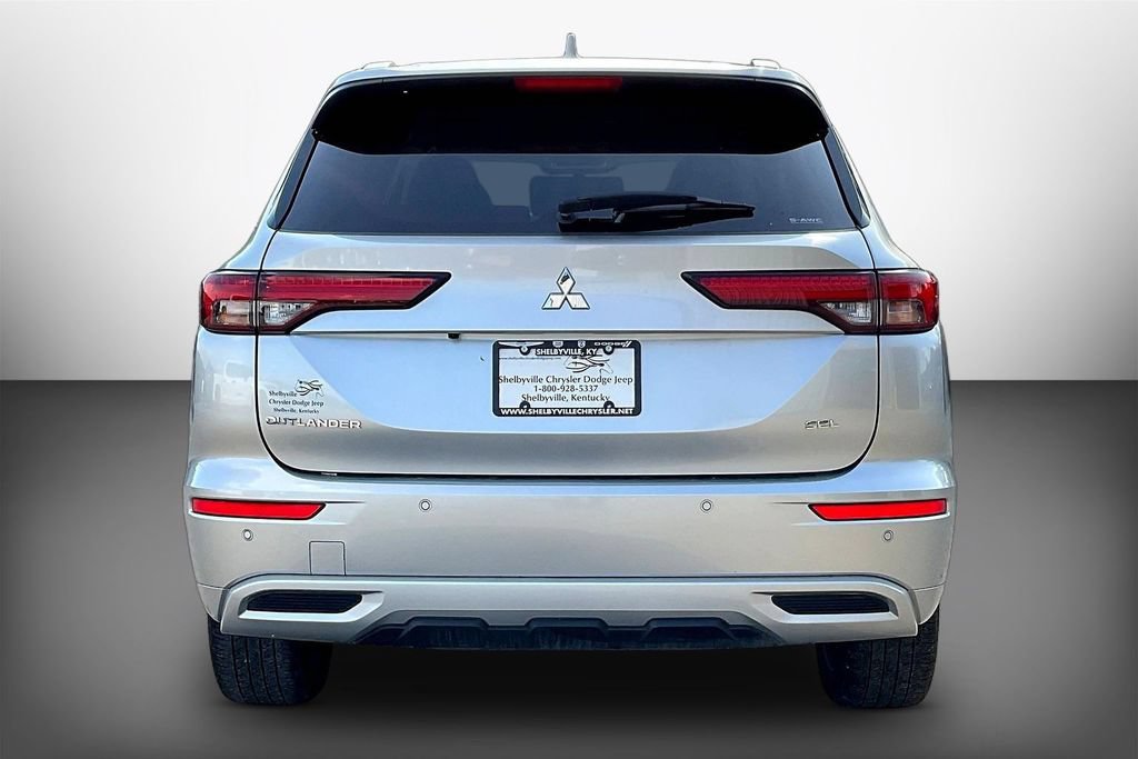 Used 2024 Mitsubishi Outlander SEL AWD/4WD image 5