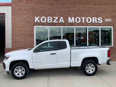 Used 2021 Chevrolet Colorado W/T w/ WT Convenience Package RWD image 1