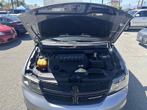 Used 2017 Dodge Journey Crossroad FWD image 31