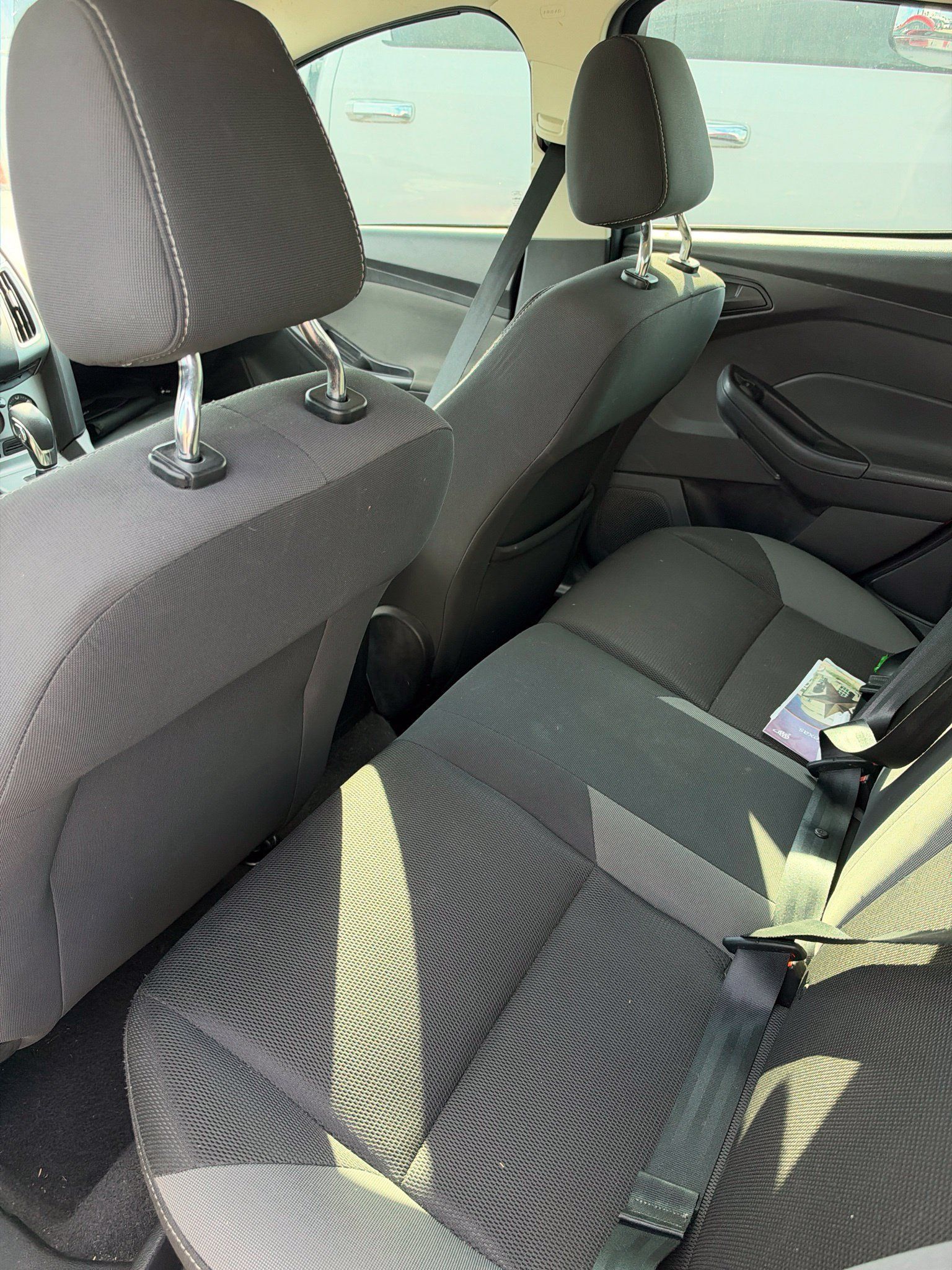 Used 2012 Ford Focus SE FWD image 6