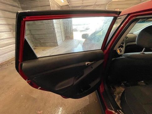 Used 2009 Pontiac Vibe w/ Preferred Package image 24